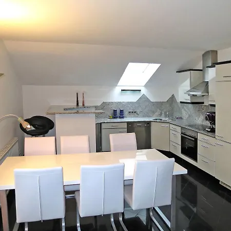 Haus Pointner 400W * Ebensee